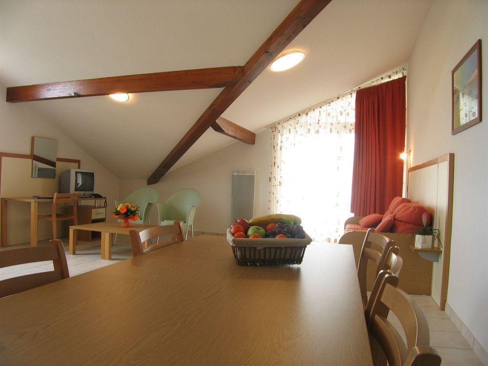 Comfort Aparthotel Divonne La Versoix Экстерьер фото