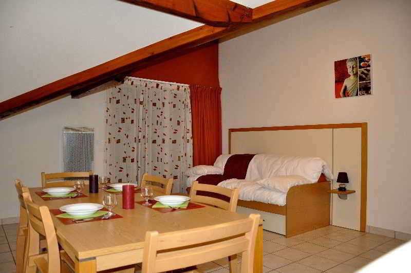Comfort Aparthotel Divonne La Versoix Экстерьер фото