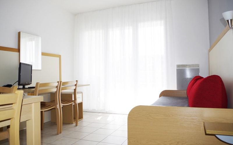 Comfort Aparthotel Divonne La Versoix Экстерьер фото